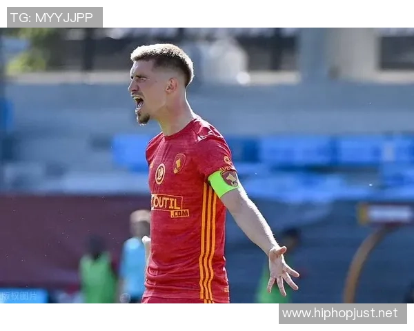 法乙南锡与奥尔良激战正酣比分悬念引人关注